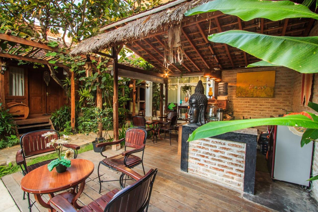 Bening Hut And Spa Seminyak Dış mekan fotoğraf